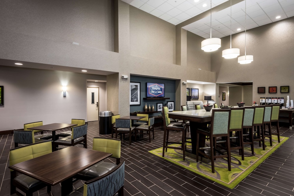Hampton Inn & Suites Hammond - photo 29