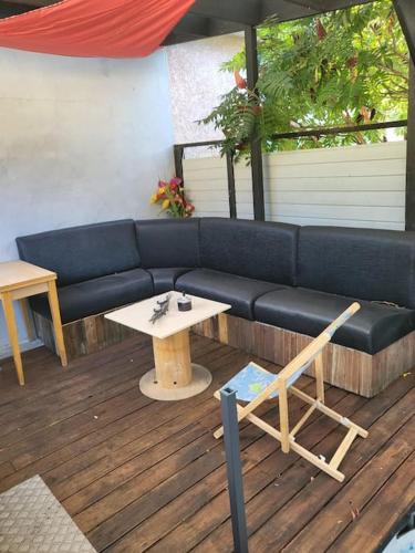 Du Bon Temps - carbon neutral hotel in Unknown City