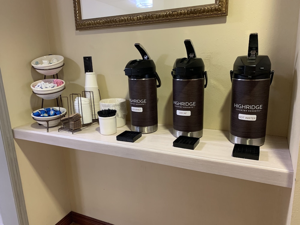Country Inn & Suites By Radisson Kearney NE - photo 25