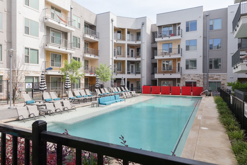 Locale Eastside - photo 30