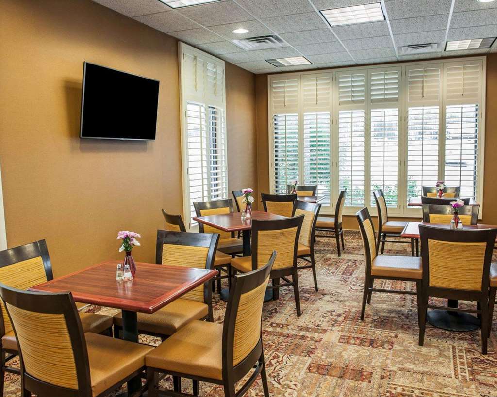 Comfort Inn Bloomington near University - photo 25