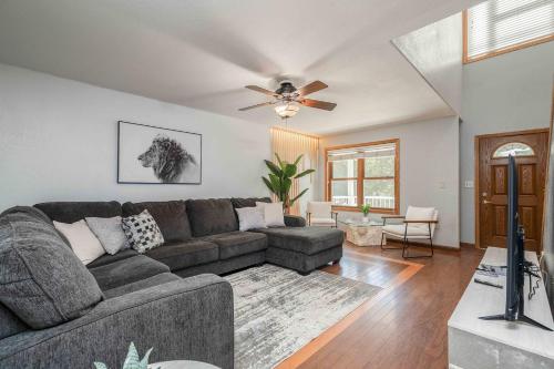 Grand Palace in Sioux Falls, United States