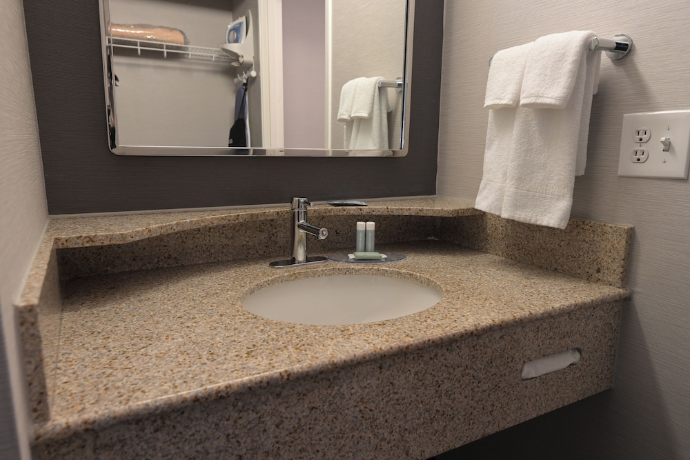 Courtyard by Marriott Albany - photo 13