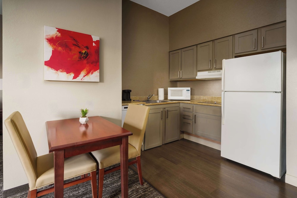 Homewood Suites by Hilton Providence Warwick - photo 11