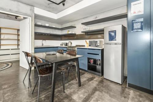Modern Family spot in the heart of Bo Kaap