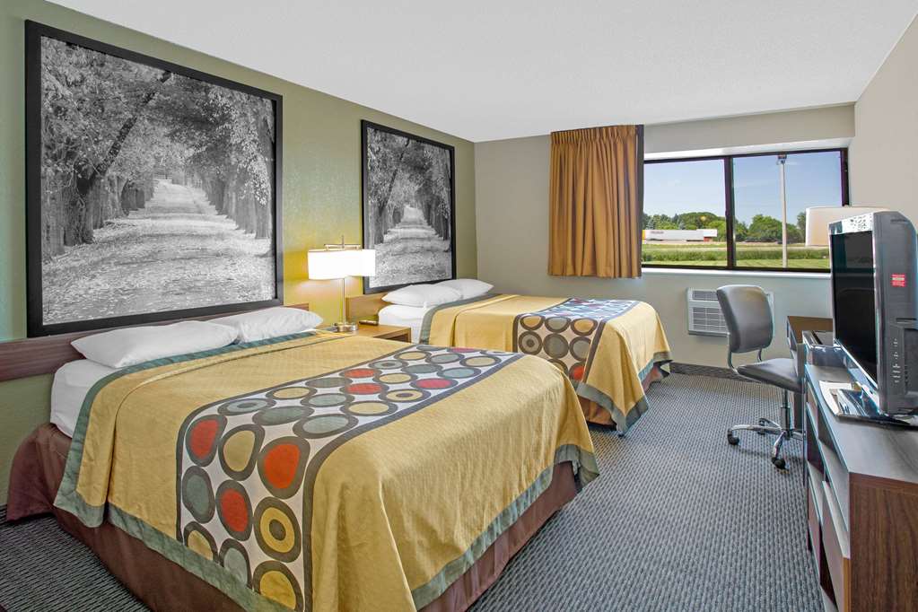 Super 8 by Wyndham Windsor Madison North - photo 6