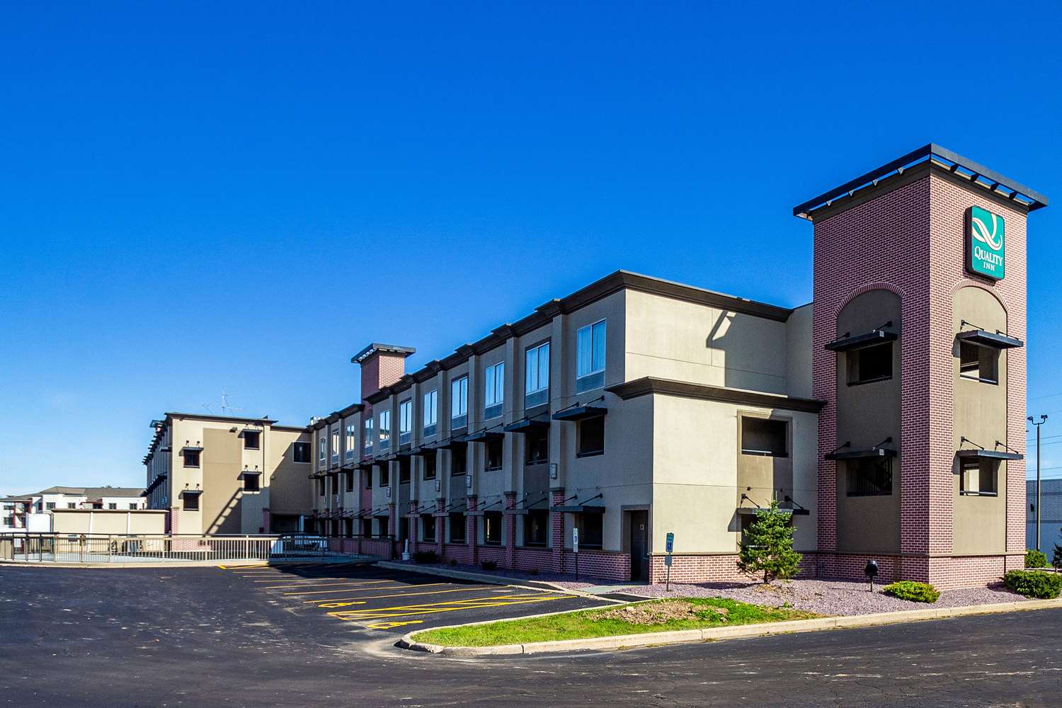 Quality Inn Milwaukee Brookfield - photo 6