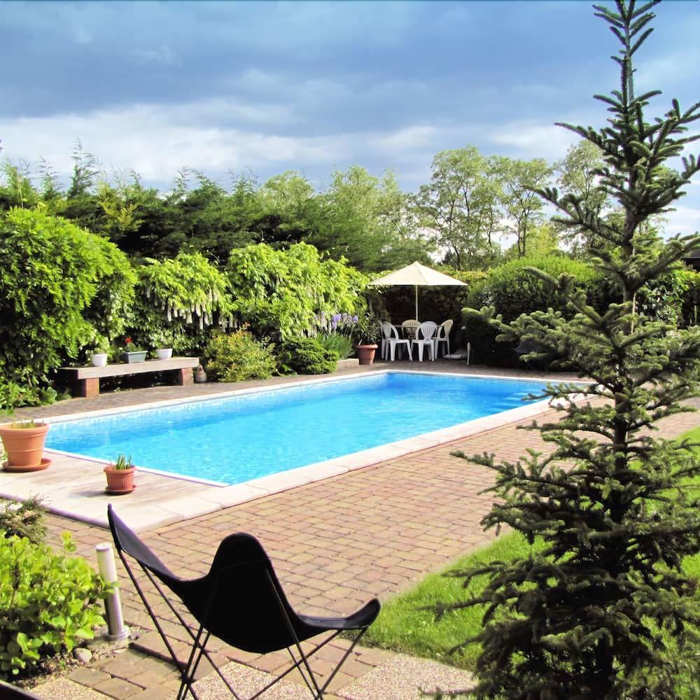 Le Gite du Klauser — 4-Star Luxury Hotel in Zimmersheim, France