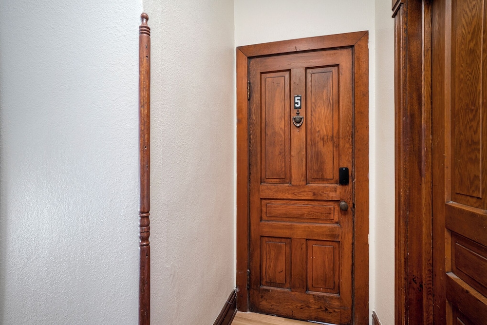 Serendipity Resort & Suites - photo 11