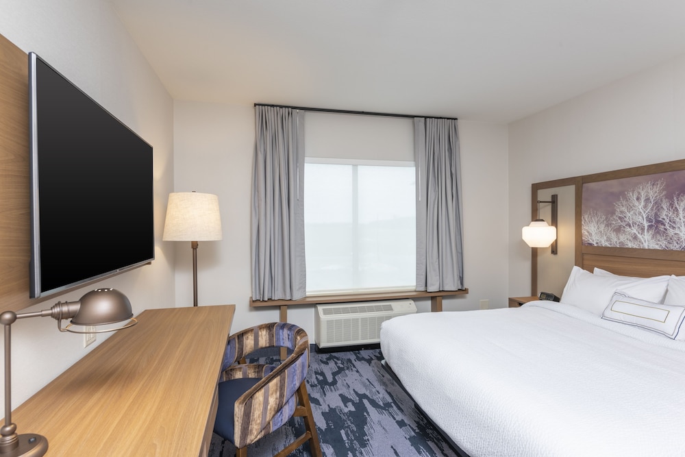 Fairfield Inn & Suites by Marriott Fair Oaks Farms - photo 34