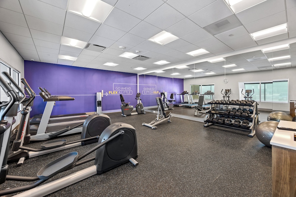 Holiday Inn Express & Suites Marinette by IHG - photo 12