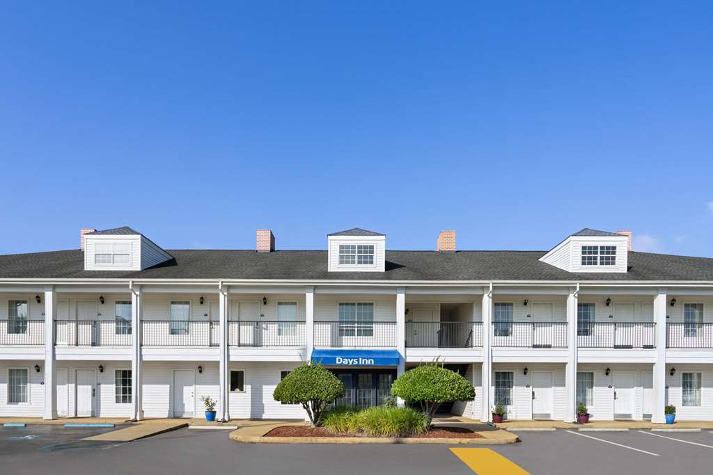 Days Inn by Wyndham Americus - photo 3