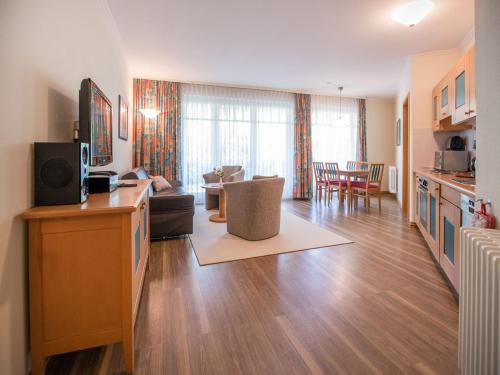 Dünenpark Binz Komfort Ferienwohnung mit 1 Schlafzimmer und Terrasse im Erdgeschoss 263 — 4-Star Luxury Hotel in Ostseebad Binz, Germany