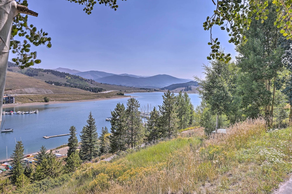 7 Mi To Ski Resort Dillon Condo with Mtn Views - photo 24