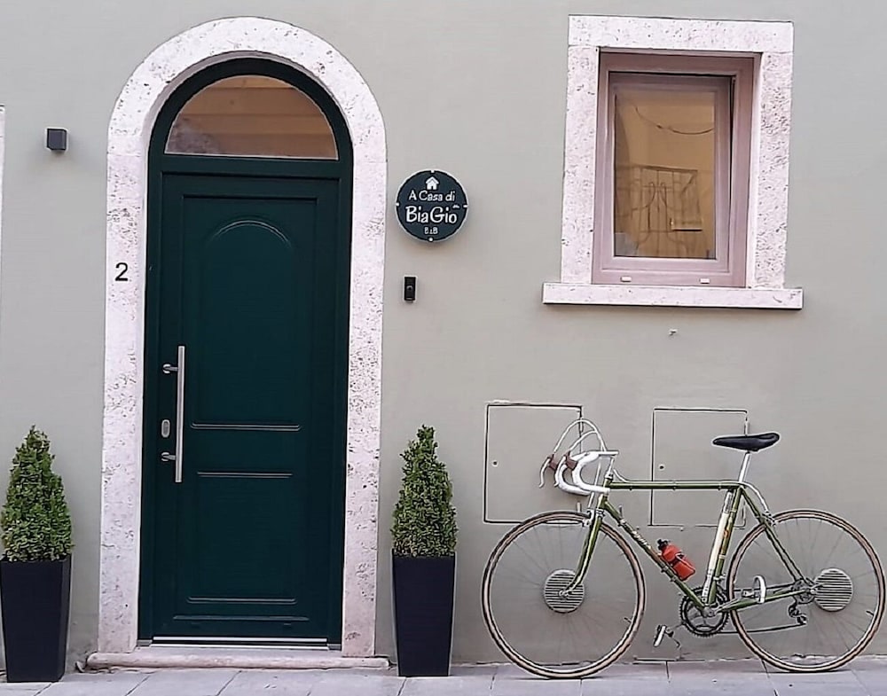 A Casa Di Biagio B&B — 4-Star Luxury Hotel in Rapolano Terme, Italy