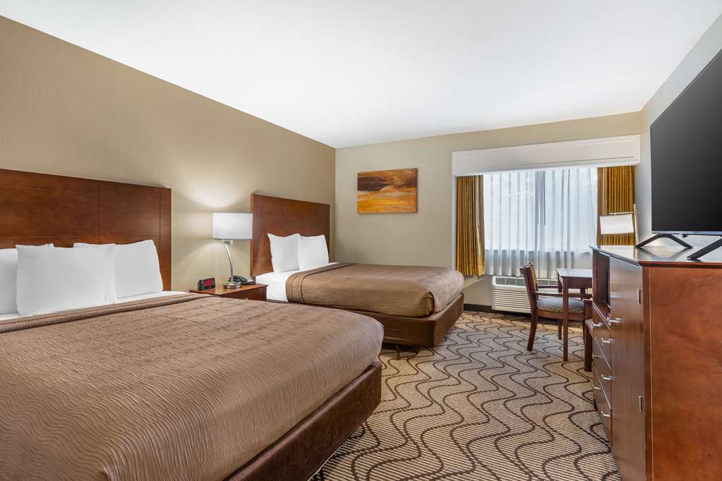 Best Western John Muir Inn - photo 9
