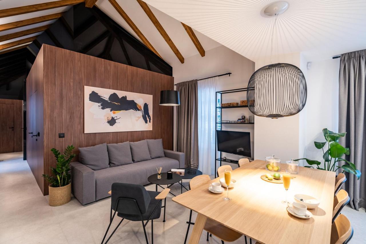 Agape Suite Old Town Luxury Two Bedroom Apartment