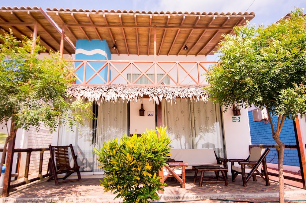 Nauti K Beach Hotel in Zorritos, Peru