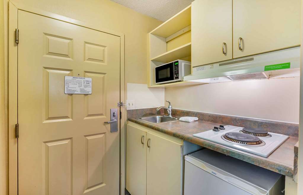 Extended Stay America Select Suites Destin US 98 Emerald Coast Pkwy. - photo 11