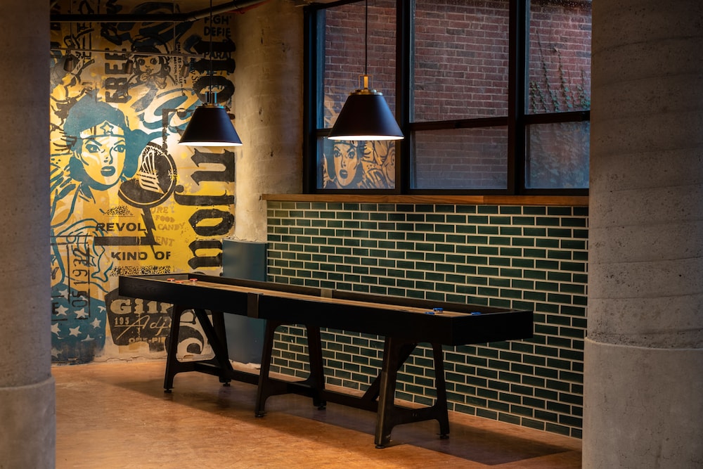 The Revolution Hotel - photo 3