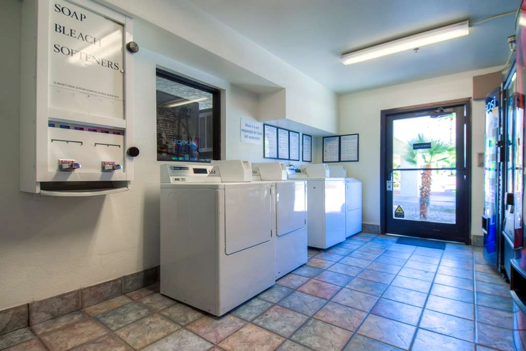 Motel 6 Palm Springs CA Downtown - photo 24