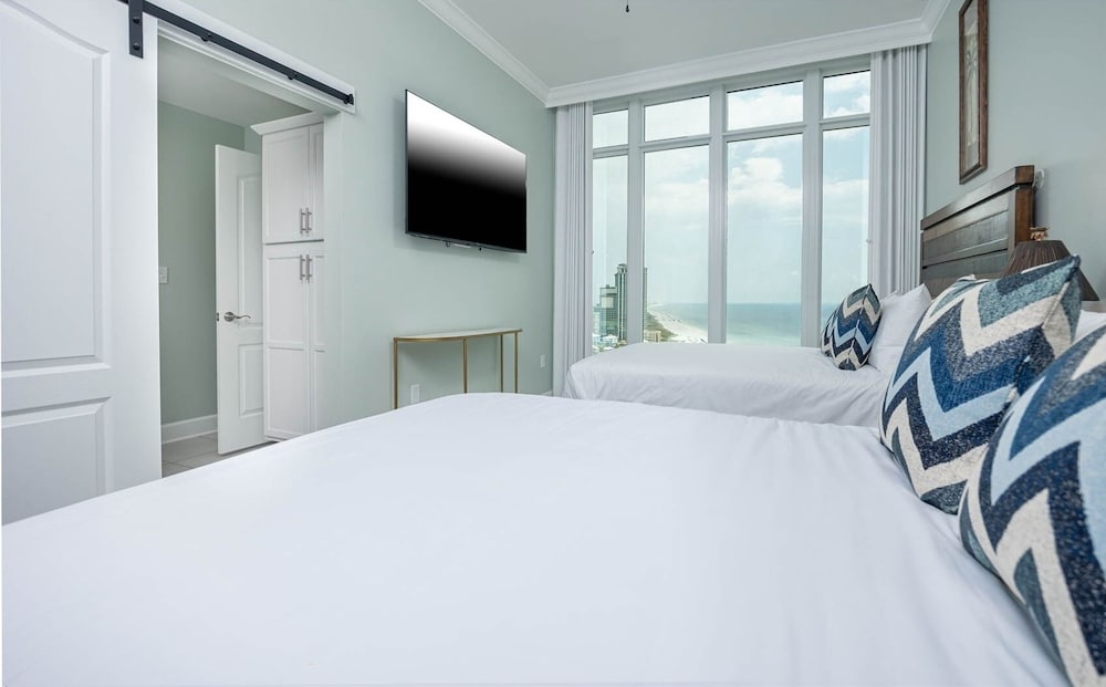 Phoenix Gulf Towers 1908 4 Bedroom Condo - photo 10