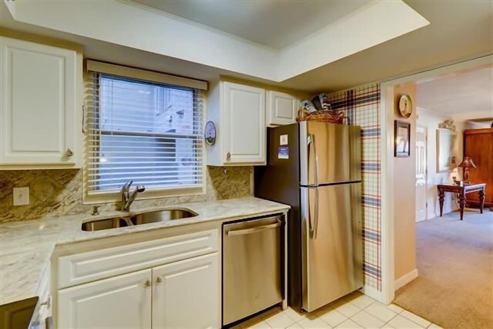 955 Cutter Court at The Sea Pines Resort - photo 10