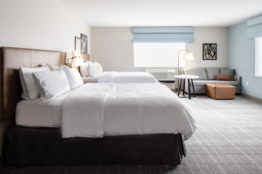 Staybridge Suites Iowa City Coralville by IHG - photo 9