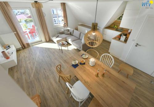 Haus am Dorfbrunnen Ferienwohnung Sand — 4-Star Luxury Hotel in Wangerooge, Germany