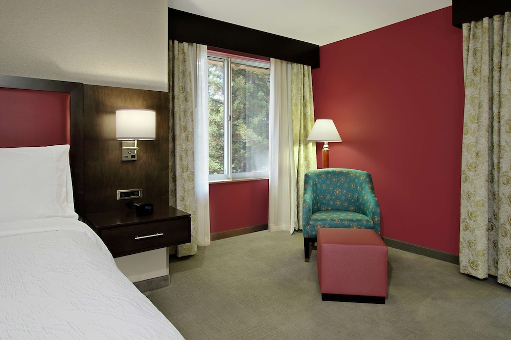 Hilton Garden Inn Sonoma County Airport - photo 13
