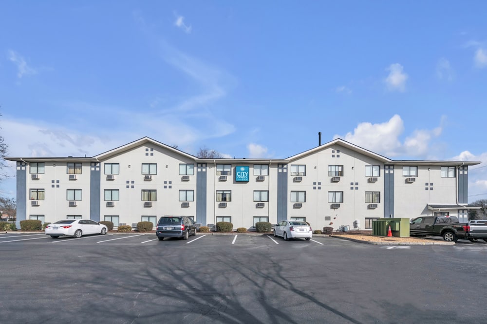 City Center Inn by OYO I 64 Newport News - photo 31