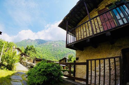 Vivimontagna Katherina — hotel in Roure