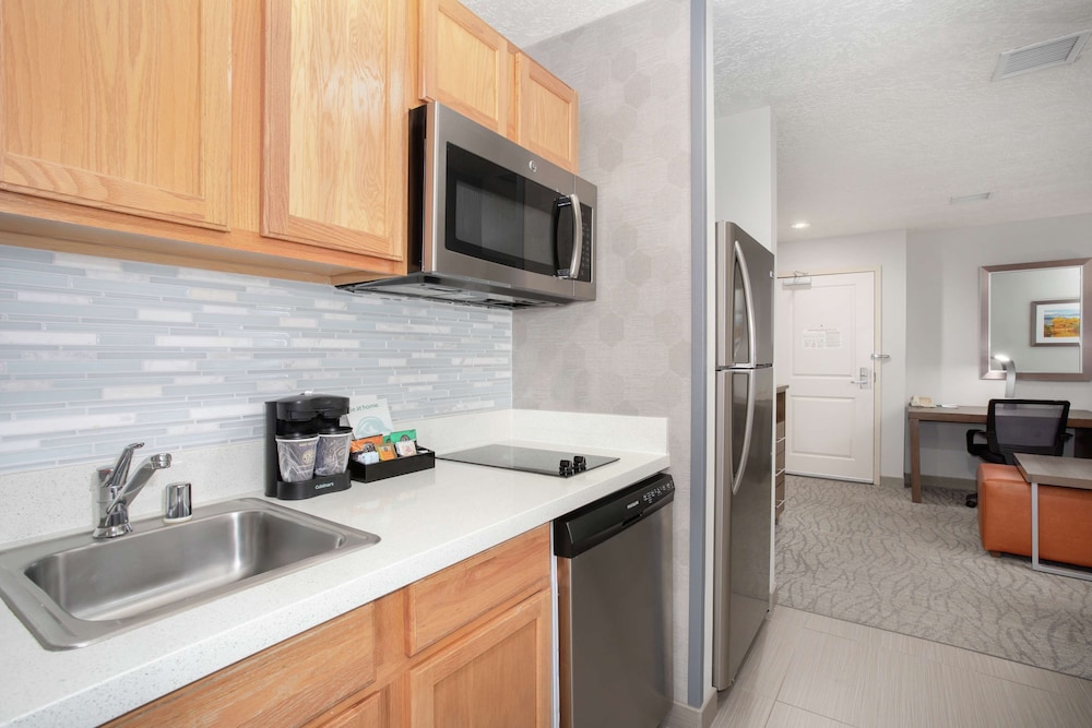 Homewood Suites by Hilton Albuquerque Journal Center - photo 17