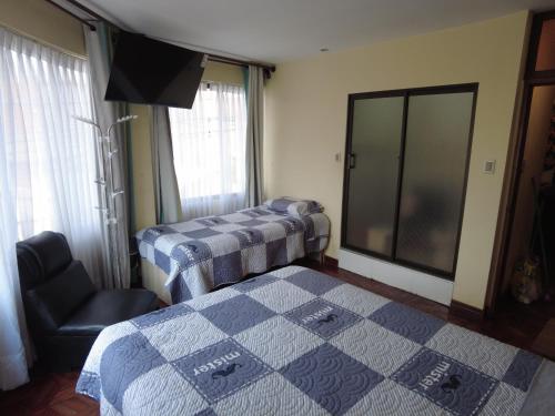 Golden Dreams in Unknown City, Bolivia