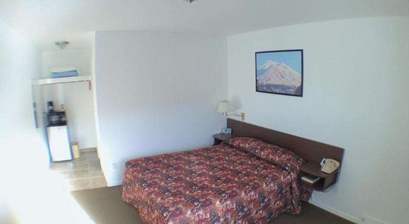 Col Pacific Motel - photo 18