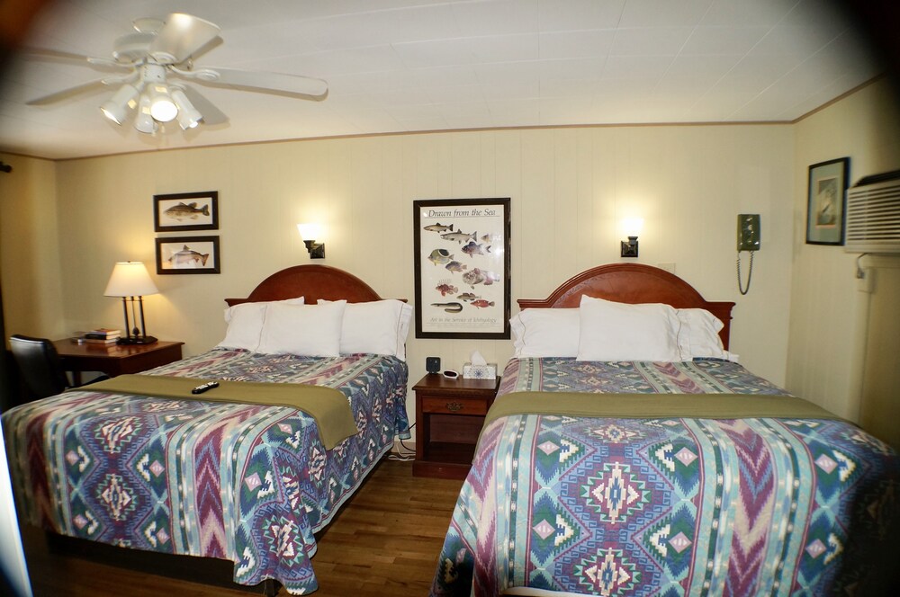 CedarWood Inn - photo 46