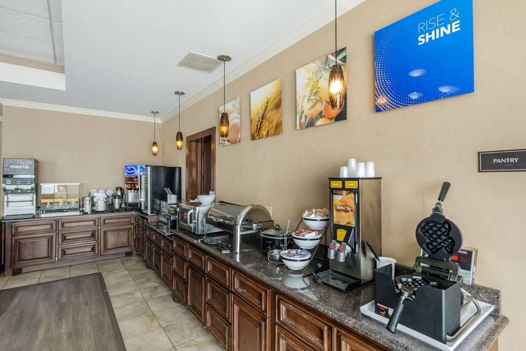 Comfort Inn & Suites Fort Worth Fossil Creek - photo 42