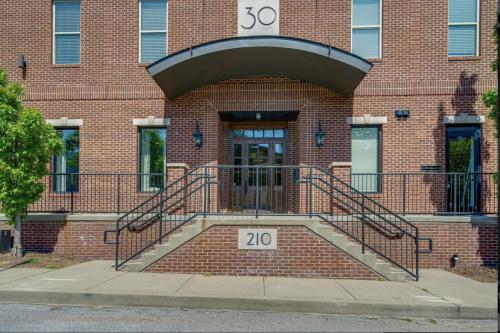 Lofts at 30th 2 Top Floor Units - photo 32