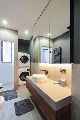 Stylish 3BR Duplex in Avlabari By Wehost