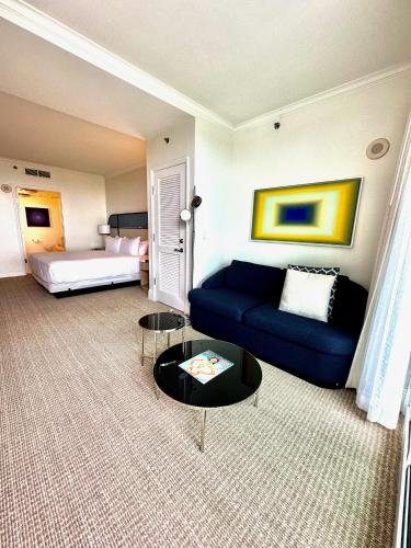 Fontainebleau Miami Beach Tresor - photo 22