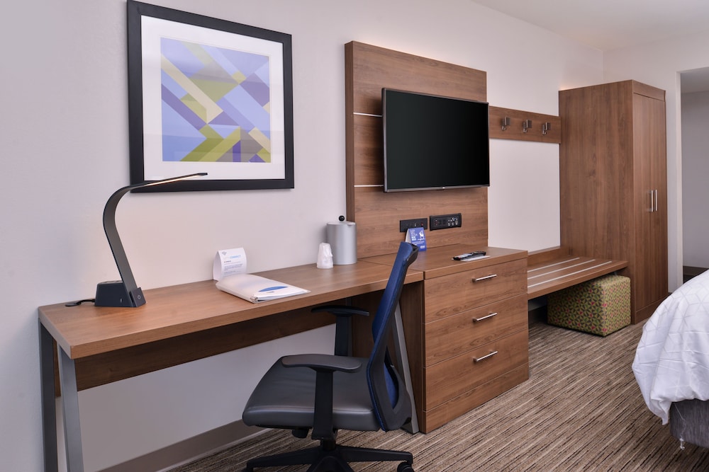 Holiday Inn Express Hotel & Suites Mesquite by IHG - photo 6