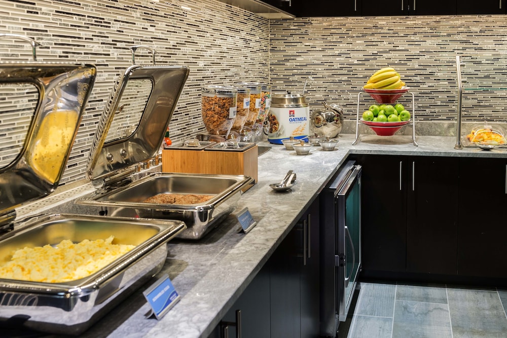 Fairfield Inn & Suites Boston Cambridge - photo 31