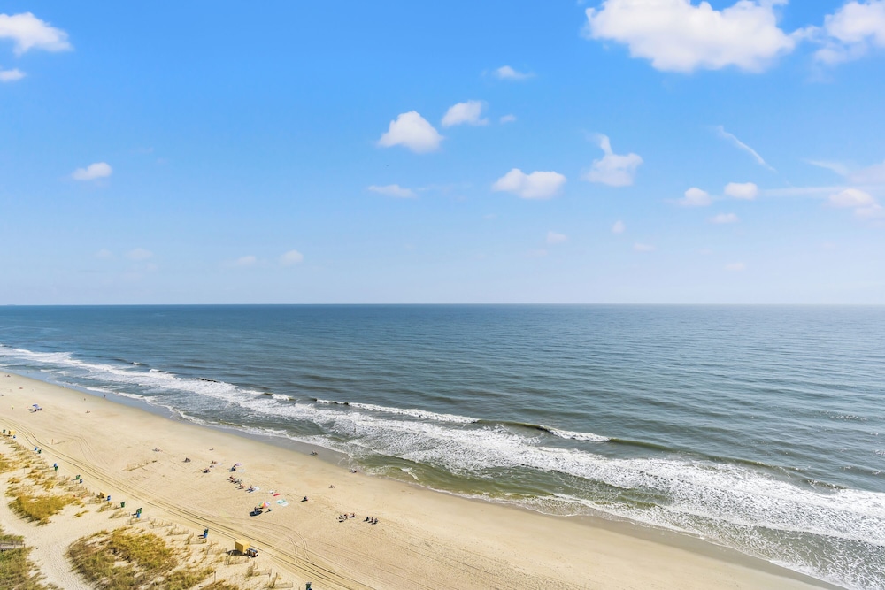 Units at Carolinian Beach Resort by Elliott Beach Rentals - photo 61