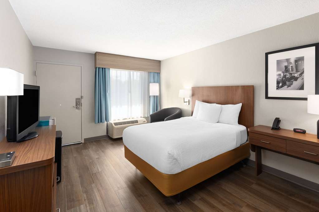 Baymont by Wyndham Nashville - photo 23