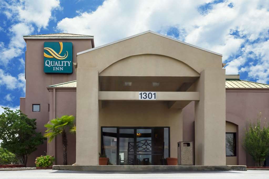 Quality Inn - carbon neutral hotel in Meridian