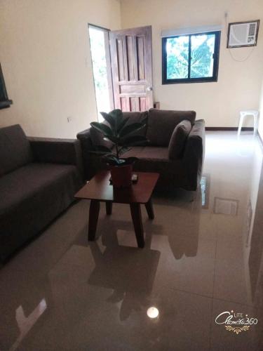 Garden Inn — hotel in Santander Poblacion