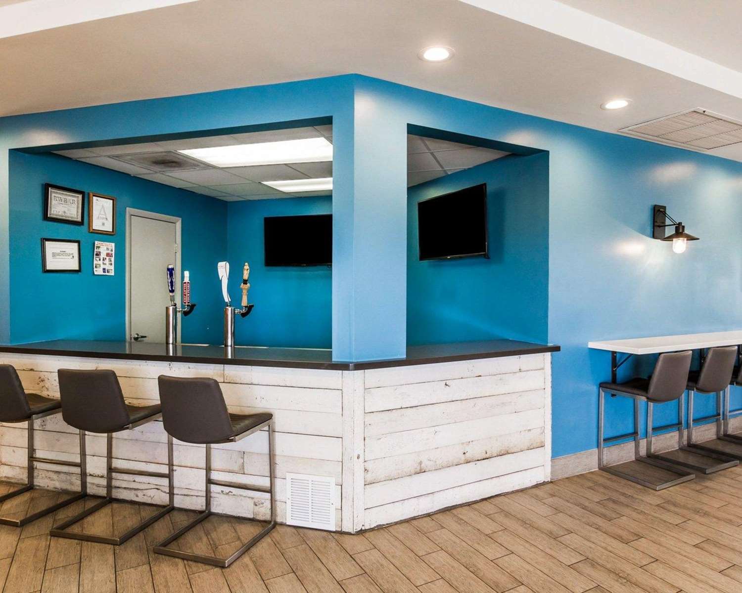 Quality Inn Phoenix Airport - photo 13