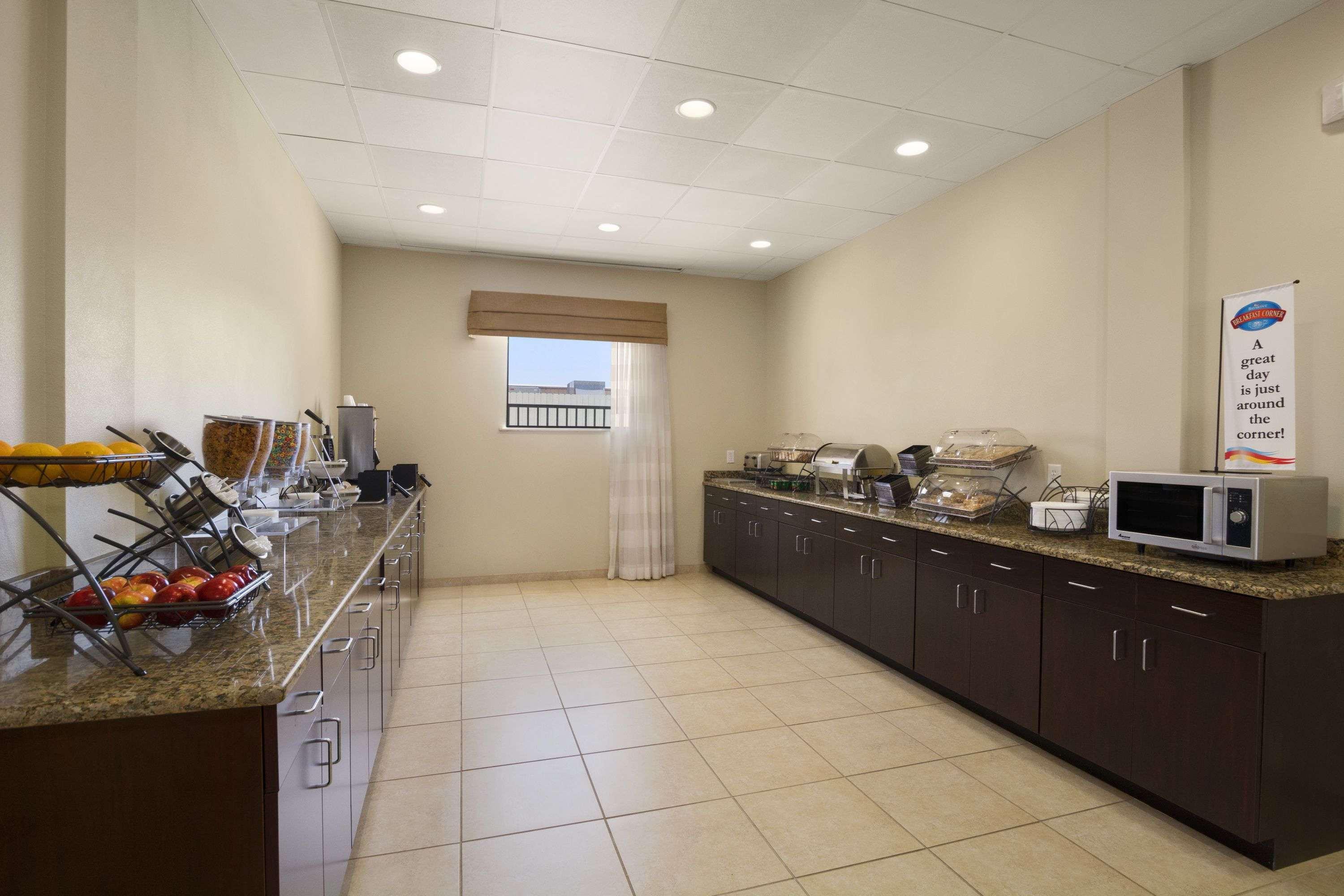 PetroStay Inn & Suites Cotulla - photo 12