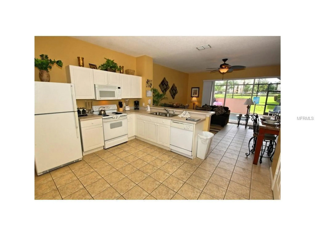 3 Bedroom 3 Bath Townhouse in Gate Resort townhouse - photo 9