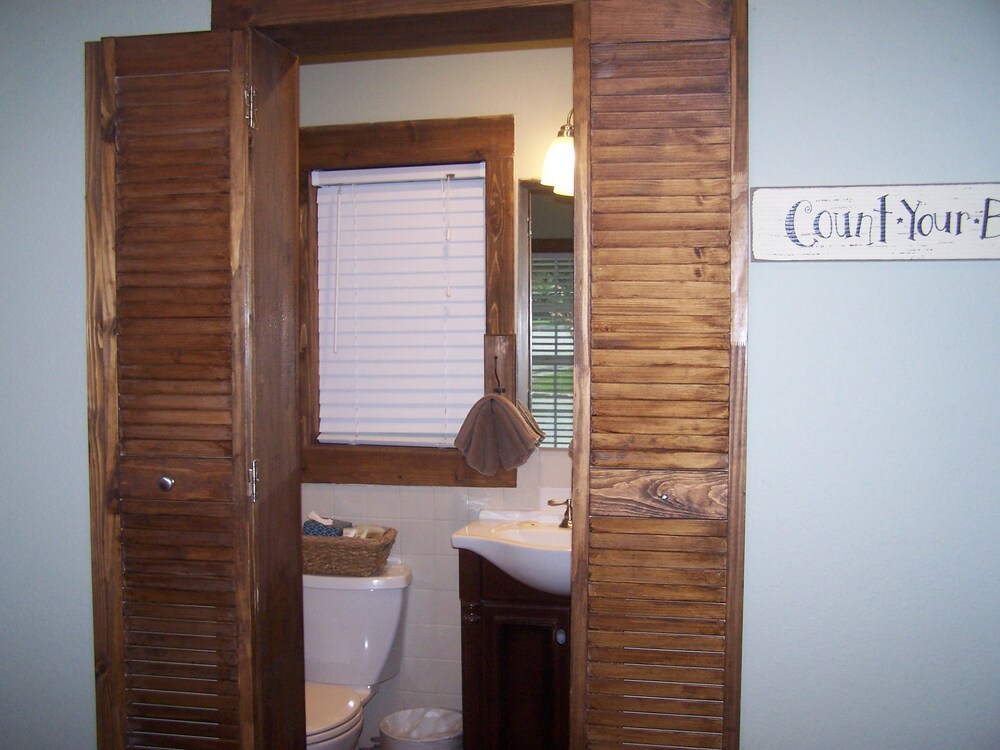 Blanco County Inn - photo 69